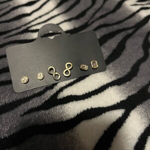 Elegant Gold-Tone Stud Earrings Set